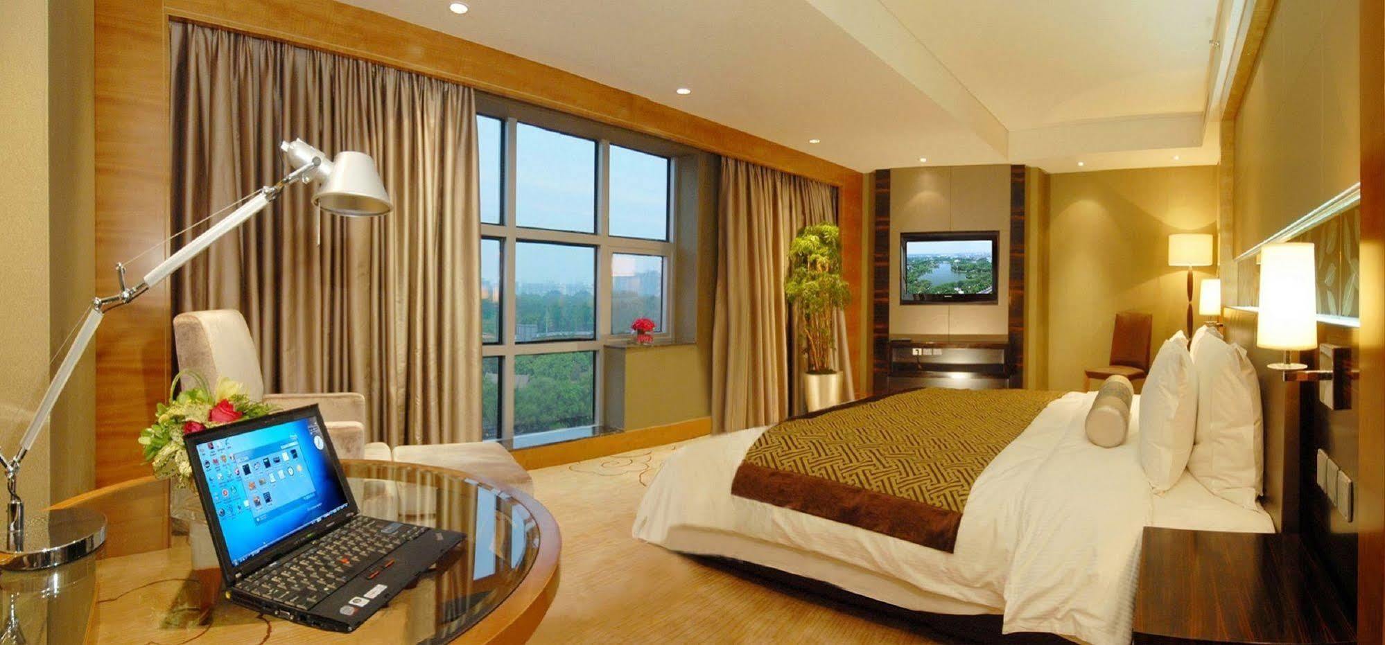 Lake View Hotel Beijing Eksteriør billede